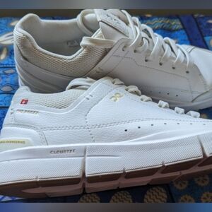 ON Shoes
